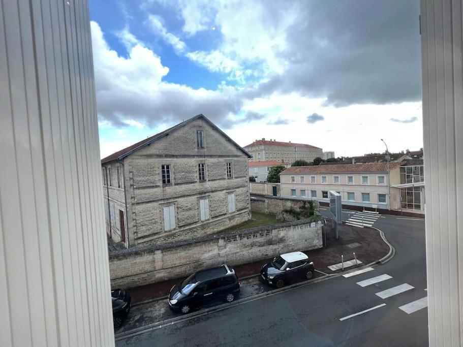 Superbe Studio Centre Ville * Clim * Wifi * Haut De Gamme * Angoulême Exteriör bild